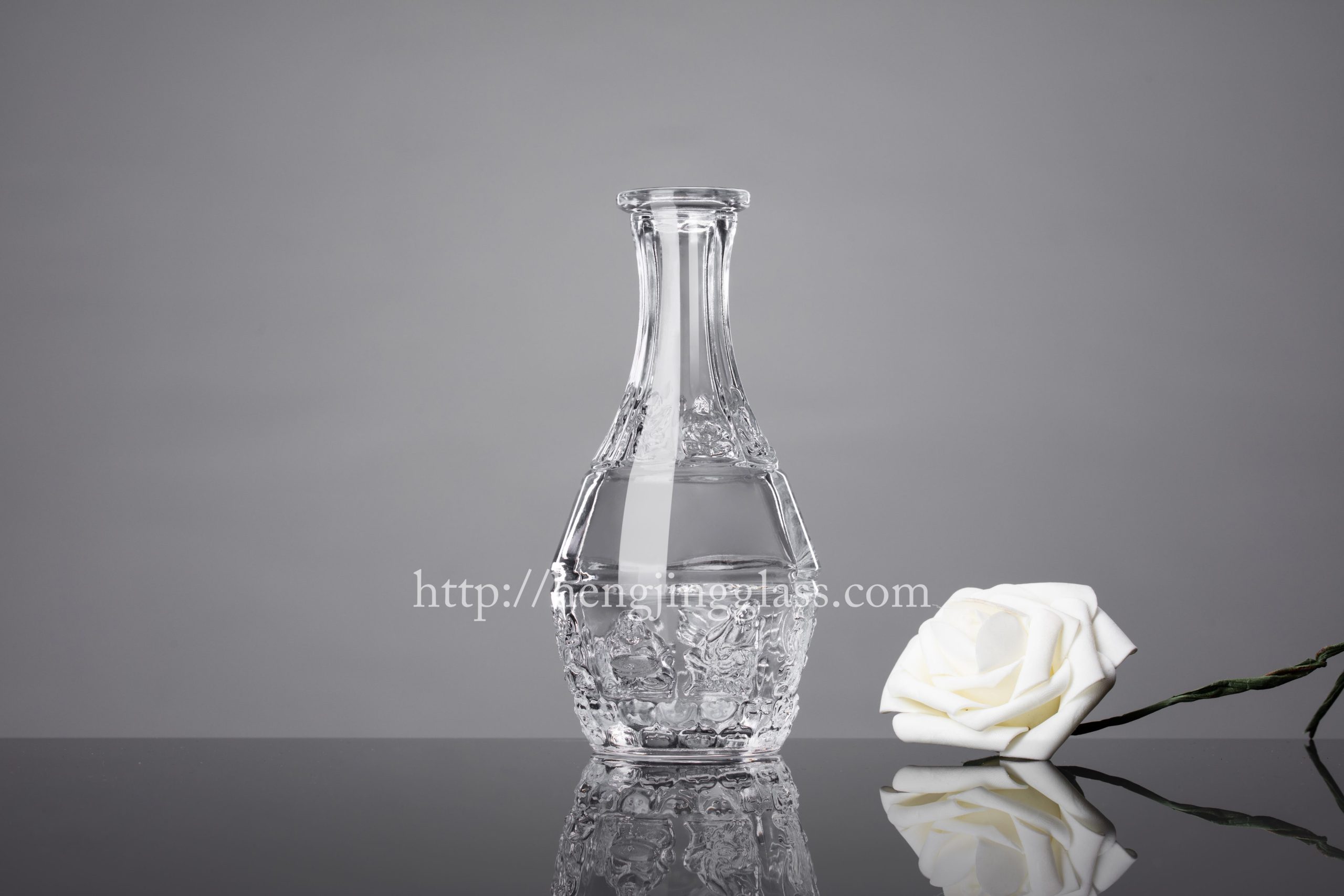 250ml HJ-BP006 Embossing Effect Glass Bottle, Vase