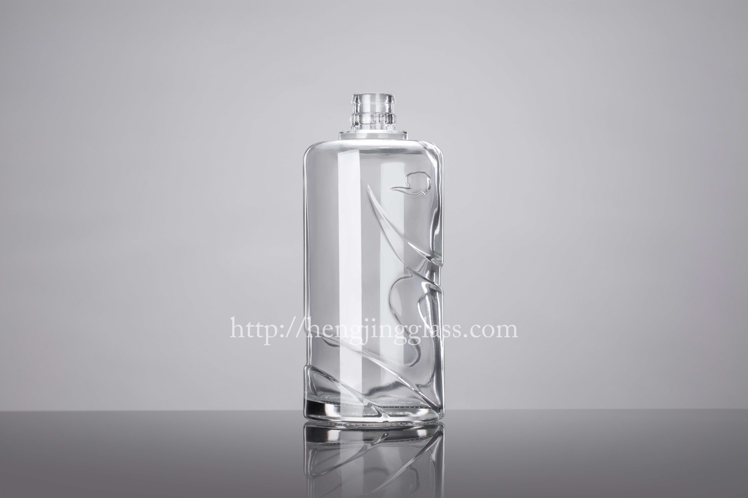 500ml Embossing Effect Liquor Bottle HJ-BP012