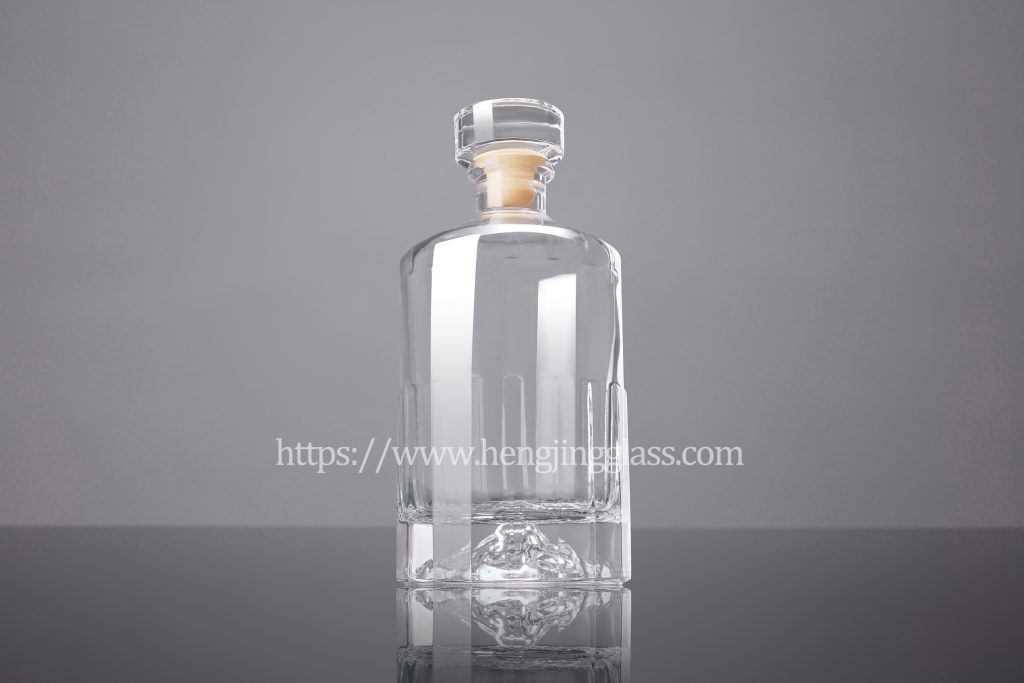 500ml HJ-Y055 Liquor Bottle With Mountain Bottom Round