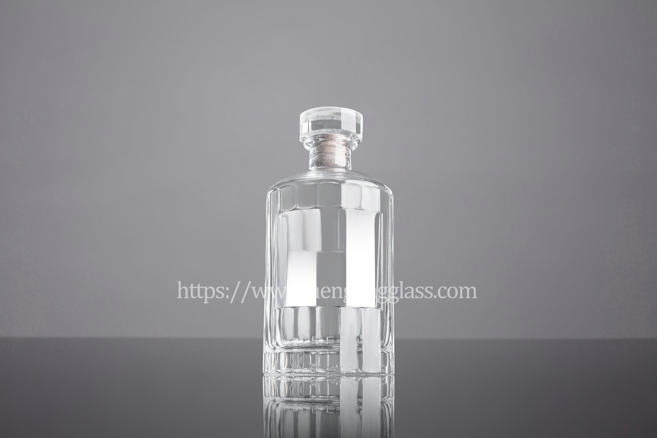 700ml HJ-Y054 Liquor Bottle Gin Bottle