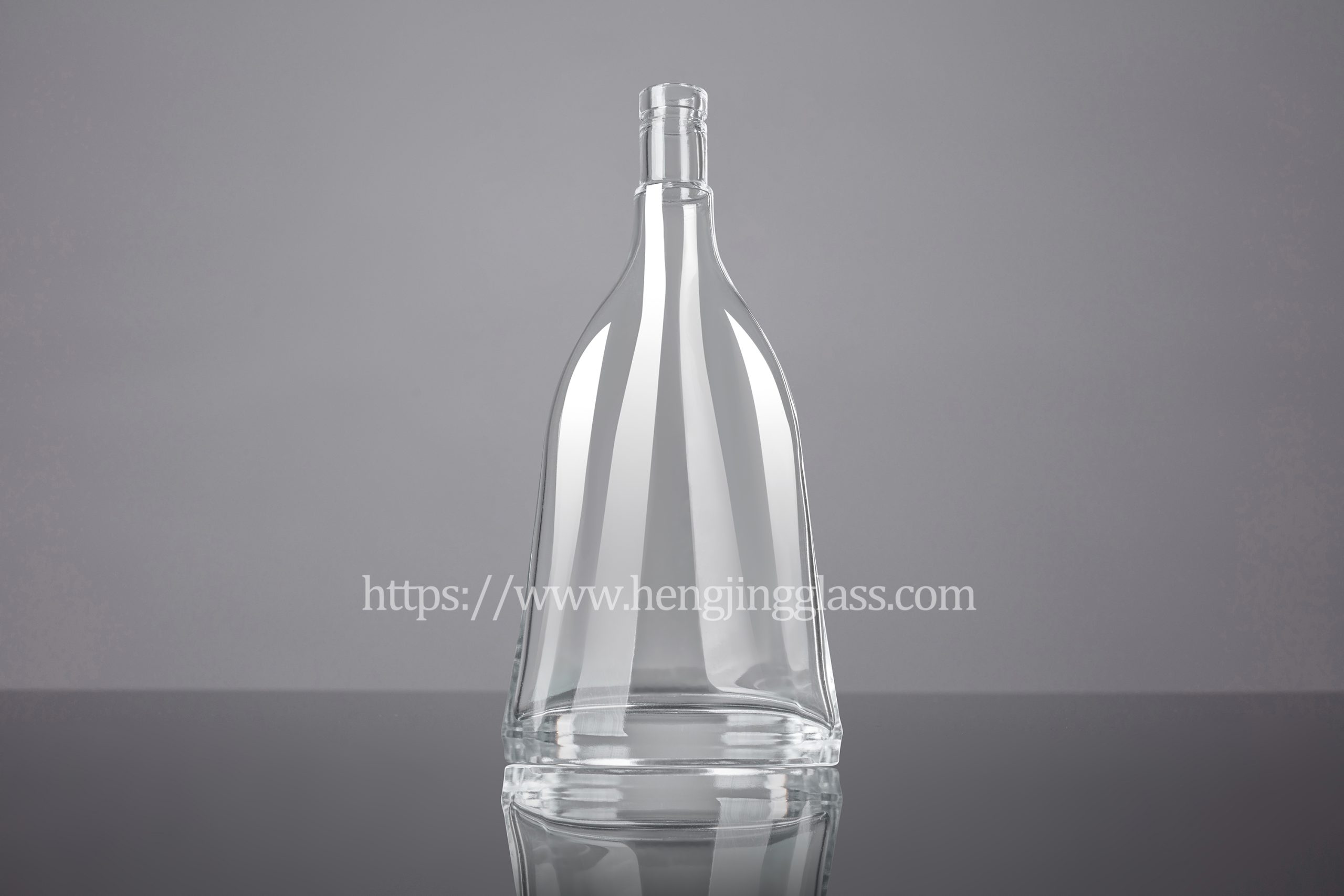 700ml HJ-Y066 Liquor Bottle VSOP Bottle
