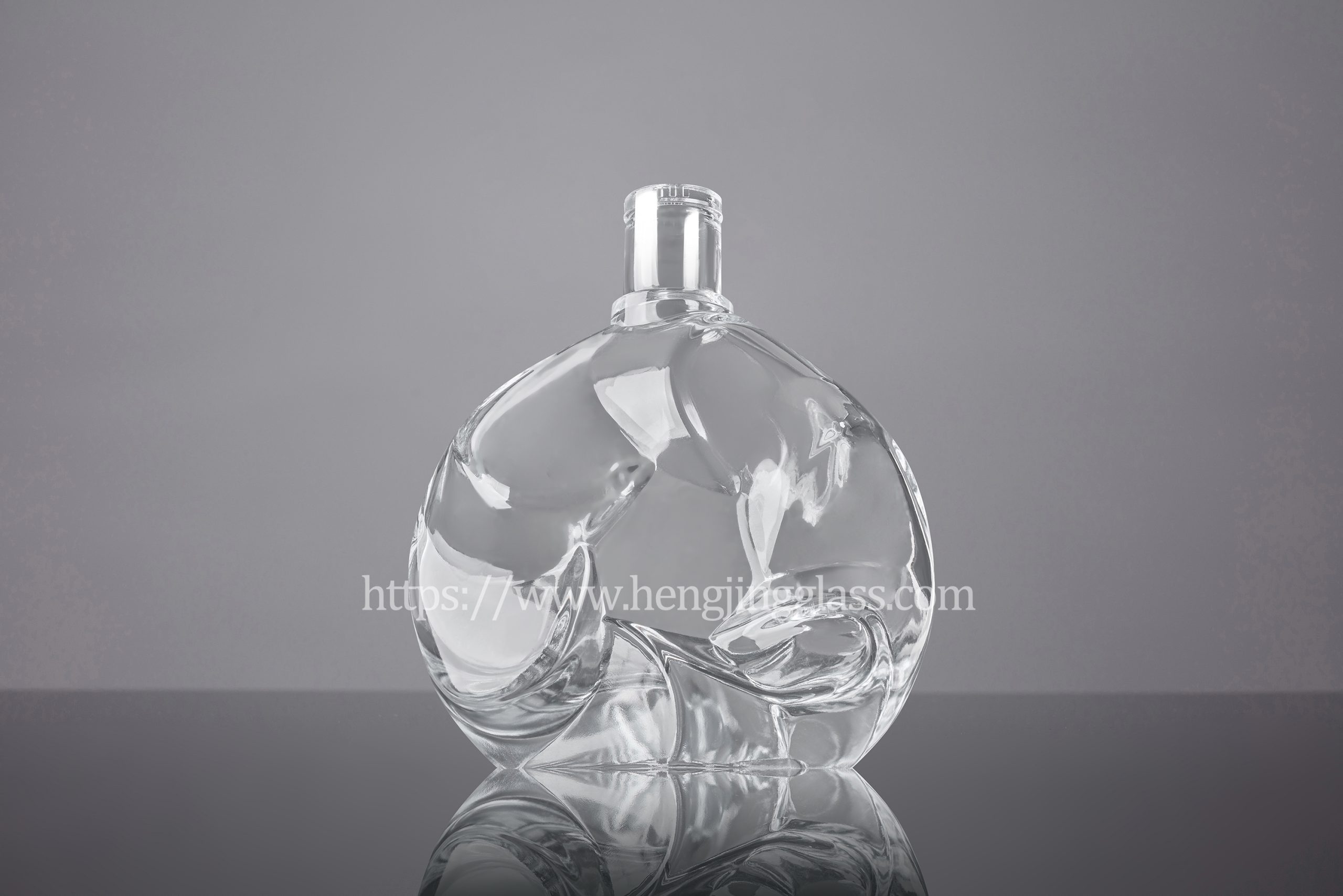 700ml HJ-Y068 Liquor Bottle XO Bottle