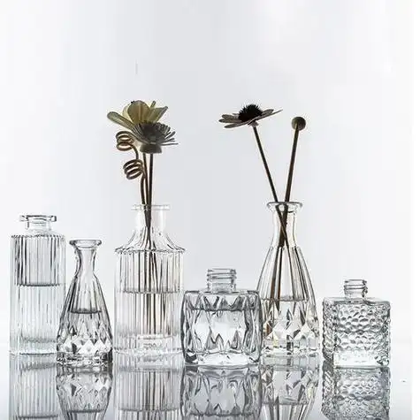 Laser engraving effect display on glass bottles