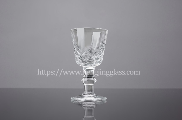 custom embossed wine glasses