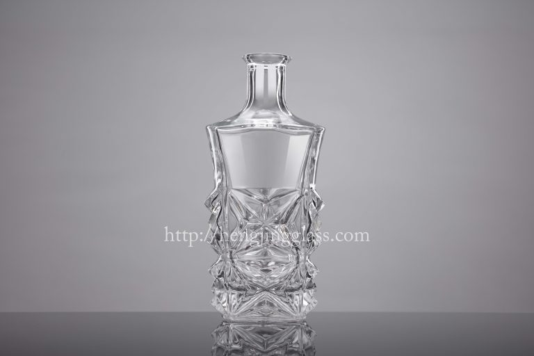 Hengjing Glass custom crystal white whiskey decanter with heavy base